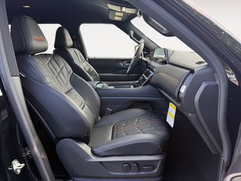 New 2026 Nissan Armada PRO-4X image 15