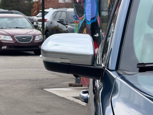 Used 2018 Ford Expedition Platinum image 10