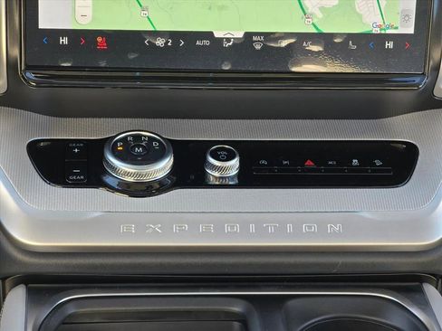 New 2025 Ford Expedition Max Active image 17