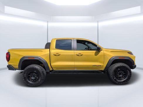 Used 2024 GMC Canyon AT4X w/ AT4X AEV Edition AWD/4WD image 2