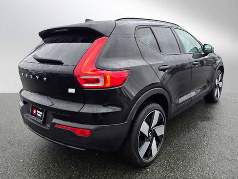 Used 2023 Volvo XC40 Recharge Ultimate w/ Protection Package Premier image 3