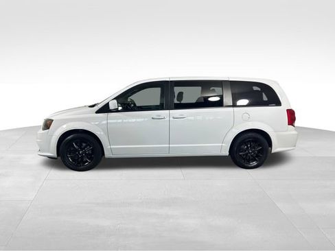 Used 2020 Dodge Grand Caravan GT FWD image 3