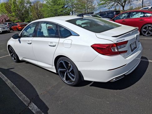 Used 2021 Honda Accord Sport image 3
