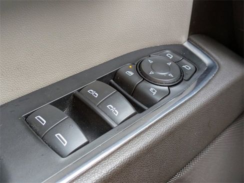 Used 2024 GMC Sierra 1500 SLT image 25