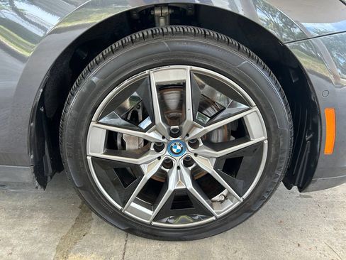 Used 2025 BMW i5 eDrive40i RWD image 23