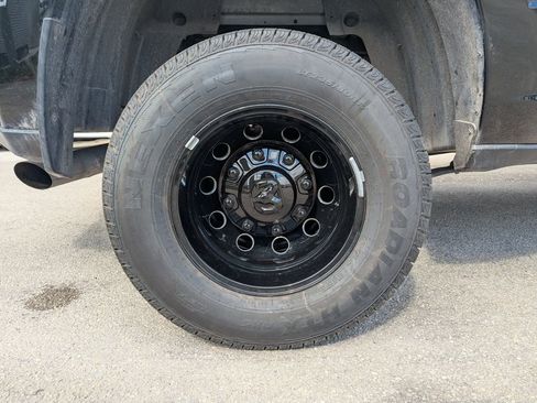 Used 2025 RAM 3500 Laramie w/ Towing Technology Group image 15