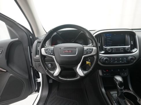 Used 2022 GMC Canyon Elevation w/ Elevation Premium Package AWD/4WD image 4