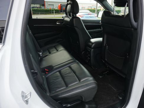 Used 2016 Jeep Grand Cherokee Limited AWD/4WD image 21