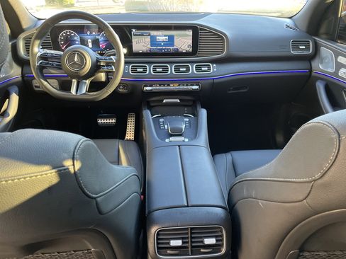 Certified 2025 Mercedes-Benz GLS 450 4MATIC image 26
