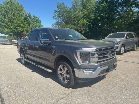 Used 2022 Ford F150 Lariat w/ Equipment Group 502A High AWD/4WD image 3
