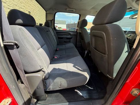 Used 2014 Chevrolet Silverado 2500 LT w/ Interior Plus Package AWD/4WD image 12