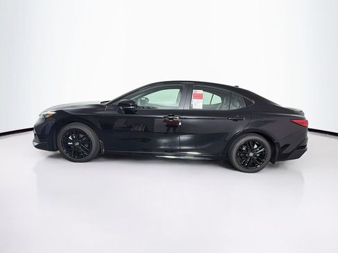 New 2026 Toyota Camry SE FWD image 5