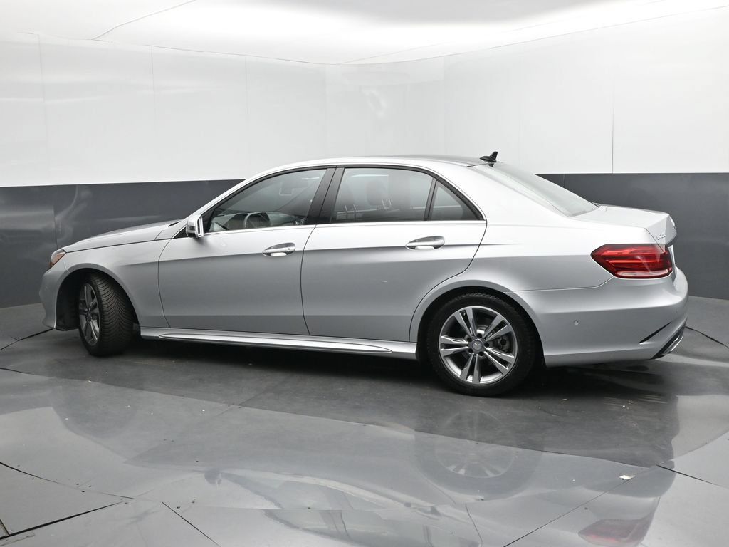 Used 2014 Mercedes-Benz E 250 BlueTEC Sedan image 28