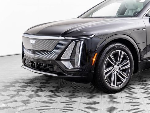 New 2026 Cadillac Lyriq Luxury image 25