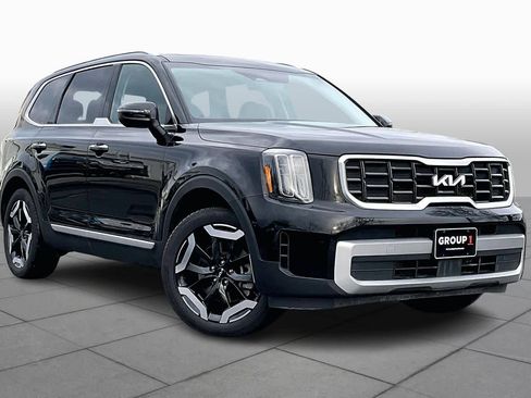Used 2023 Kia Telluride S w/ S Sunroof Package image 2