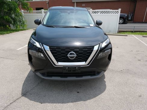 Used 2023 Nissan Rogue S AWD/4WD image 12