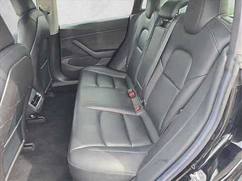 Used 2018 Tesla Model 3 Long Range image 13