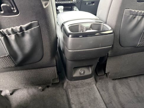 Used 2023 Kia Telluride S image 23