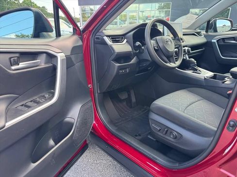 Used 2023 Toyota RAV4 XLE FWD image 14