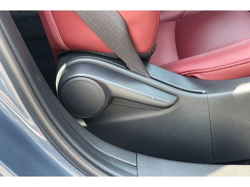Certified 2025 MAZDA MAZDA3 Carbon AWD/4WD image 24