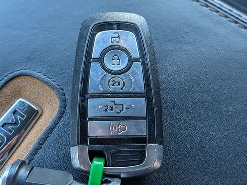 Used 2023 Ford F150 Platinum image 34