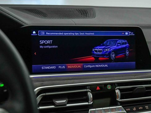 Used 2020 BMW X5 M50i w/ Dynamic Handling Package image 31