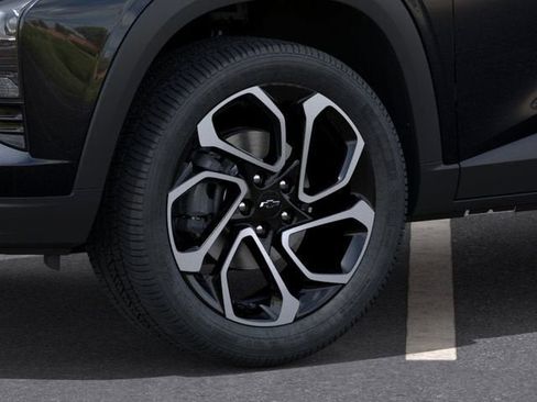 New 2026 Chevrolet Trax RS w/ Sunroof Package FWD image 9
