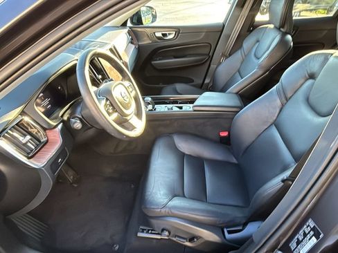 Used 2024 Volvo XC60 B5 Plus w/ Climate Package AWD/4WD image 24