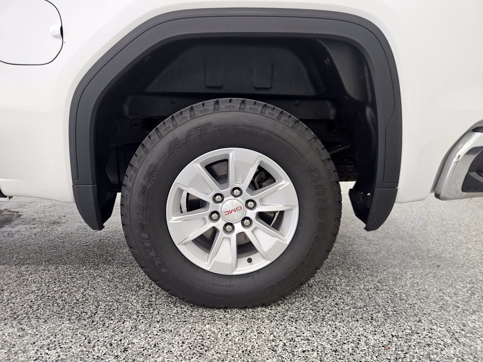 Used 2024 GMC Sierra 1500 SLE AWD/4WD image 10