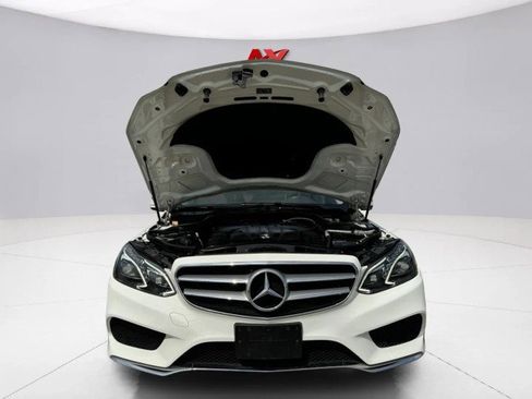 Used 2015 Mercedes-Benz E 400 4MATIC Sedan image 64