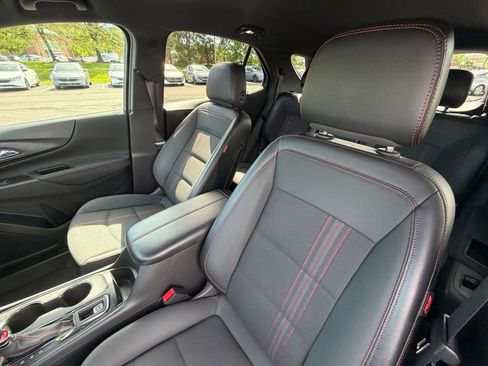 Used 2022 Chevrolet Equinox RS w/ Infotainment Package AWD/4WD image 7