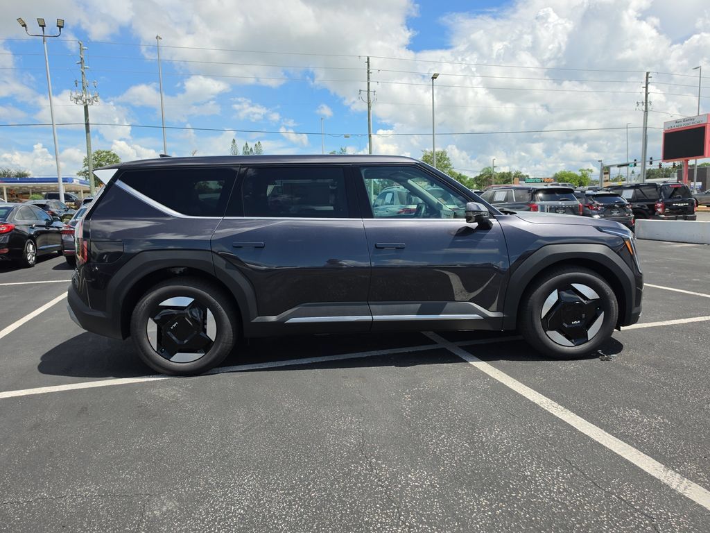 New 2026 Kia EV9 Light RWD image 9
