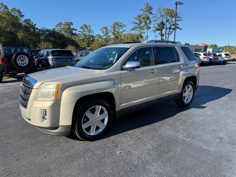 Used 2011 GMC Terrain SLT image 6