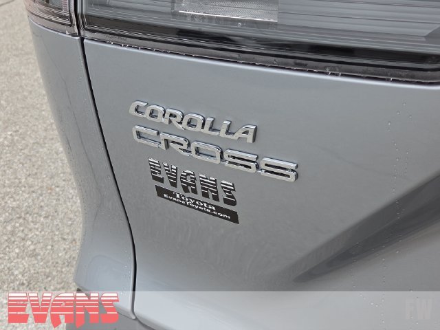 New 2026 Toyota Corolla Cross LE FWD image 4