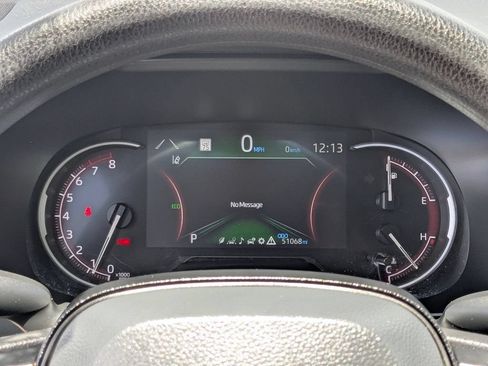 Used 2025 Toyota RAV4 LE AWD/4WD image 17