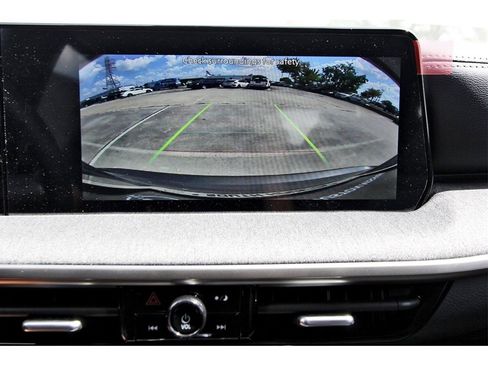 New 2026 Nissan Kicks SV image 18