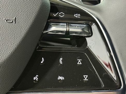 New 2025 Cadillac Escalade ESV Sport w/ Touring Package image 28