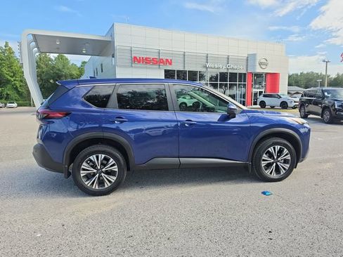 Certified 2022 Nissan Rogue SV FWD image 9