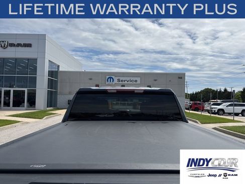 Used 2021 Chevrolet Silverado 1500 RST AWD/4WD image 12