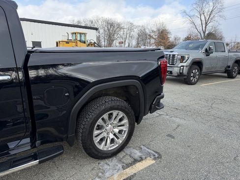 Used 2023 GMC Sierra 1500 Denali w/ Technology Package image 4