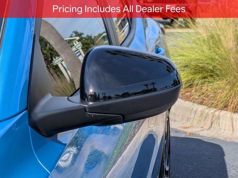 Used 2025 Chevrolet Trax RS w/ Driver Confidence Package FWD image 12
