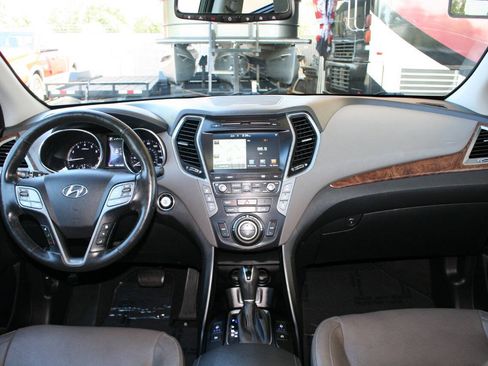 Used 2017 Hyundai Santa Fe FWD w/ Cargo Package image 15