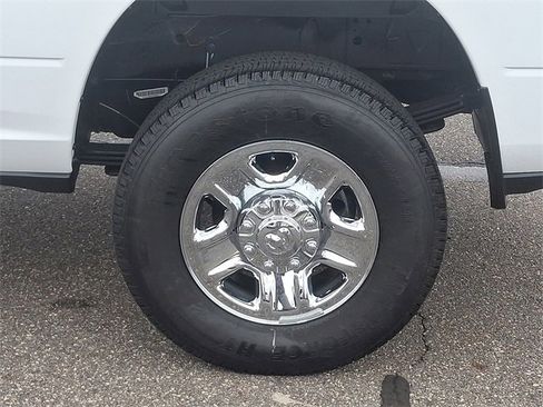 Used 2023 RAM 3500 Tradesman w/ Chrome Appearance Group image 8