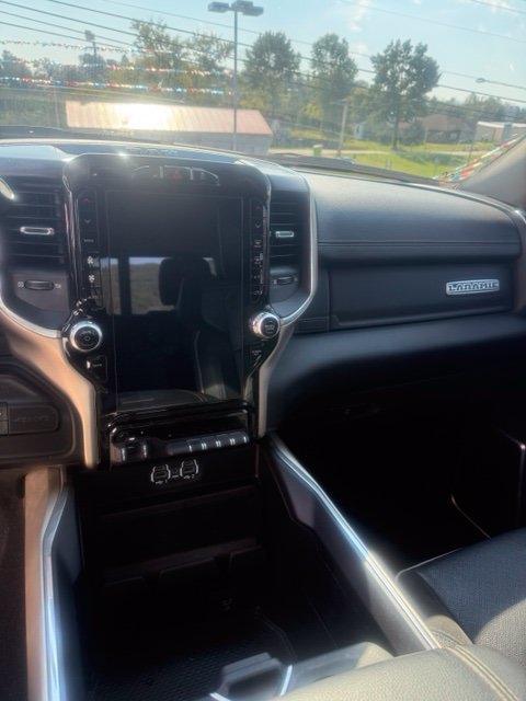 Used 2023 RAM 2500 Laramie AWD/4WD image 5