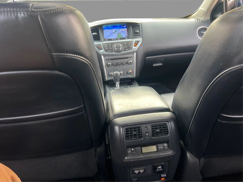 Used 2017 Nissan Pathfinder SL w/ SL Premium Package AWD/4WD image 21