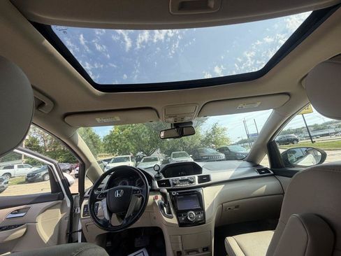 Used 2016 Honda Odyssey EX-L image 19