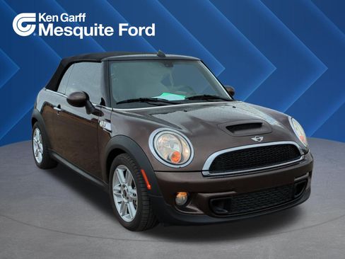 Used 2011 MINI Cooper S FWD image 1