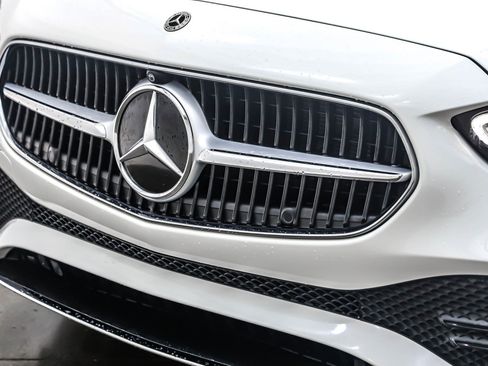 Used 2023 Mercedes-Benz C 300 Sedan image 12