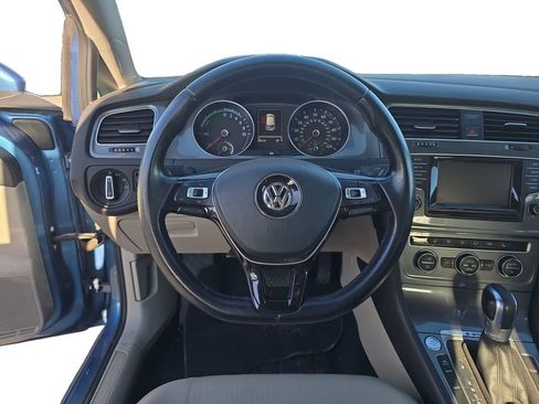 Used 2015 Volkswagen e-Golf SEL Premium image 13