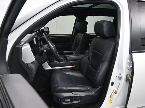 Used 2024 Toyota Tundra Platinum AWD/4WD image 19